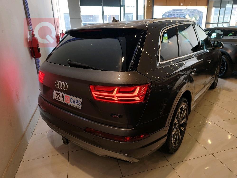 اودي Q7